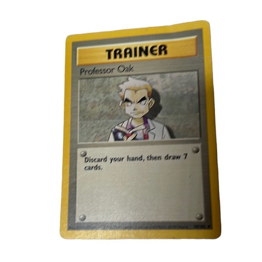 Pokémon Professor Oak 88/102 Trading Card.